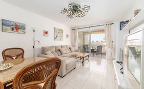Tropical Holiday Apartment